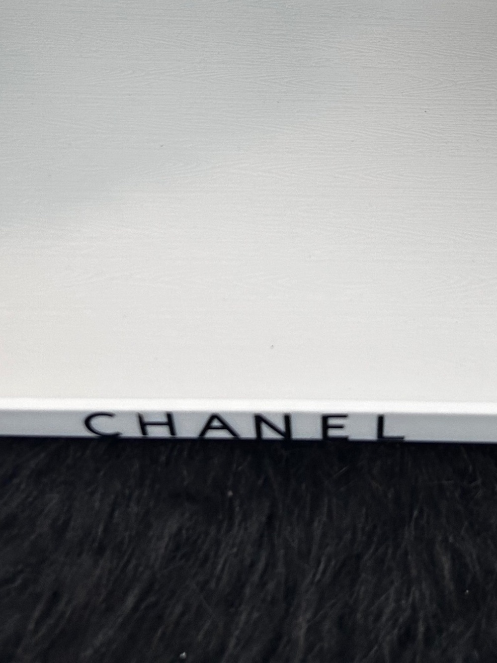 MAKEUP TRAY 13" X 9.5" X3/4 HEIGHT  IN WHITE ACRYLIC W/BLACK LETTERS
